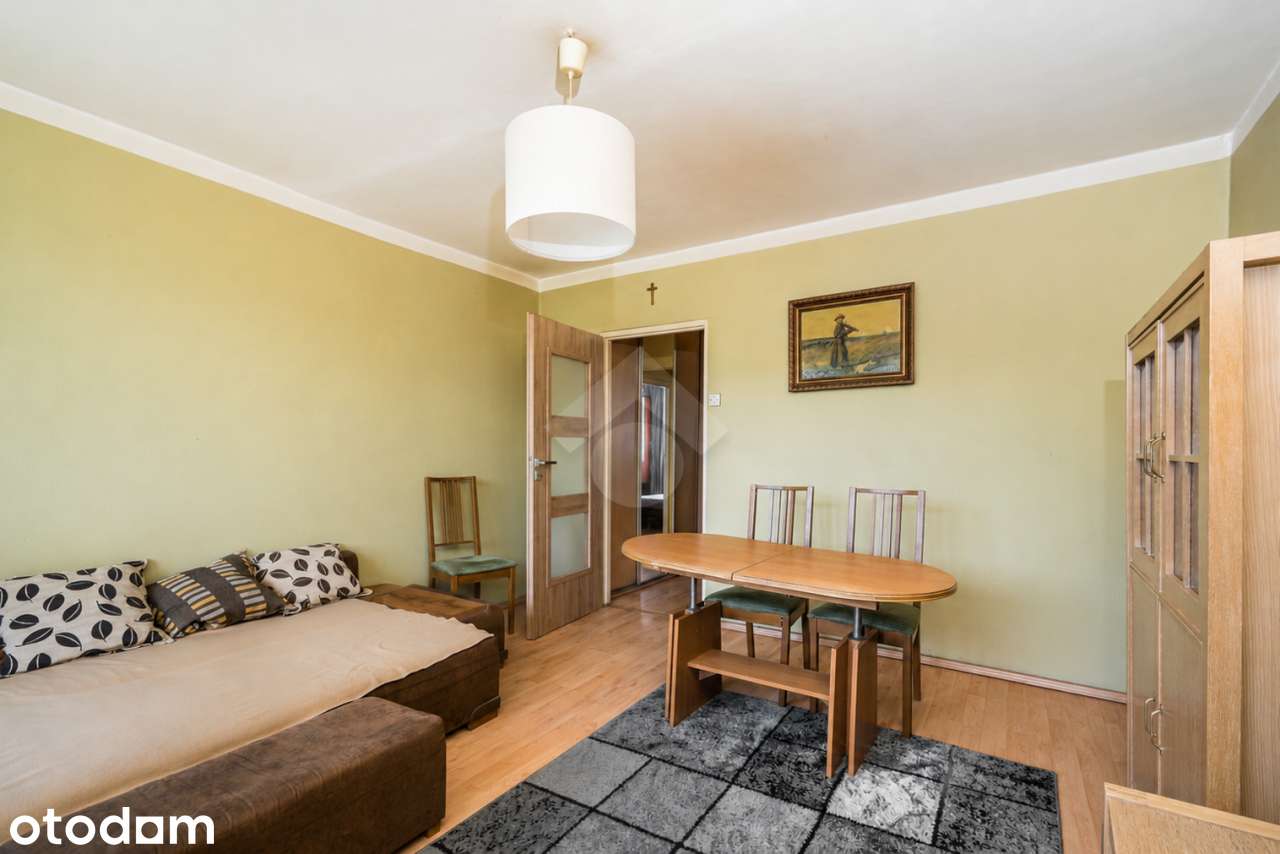 3 pokoje + kuchnia, loggia, piwnica, do remontu, MPEC, blisko tramwaj