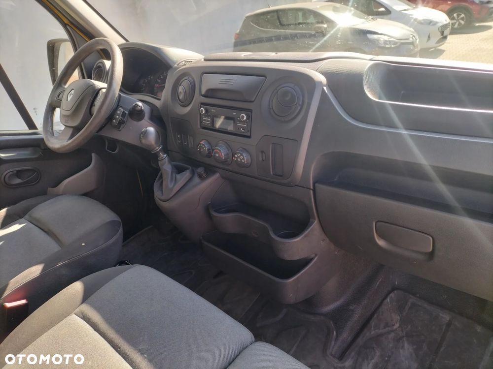 Renault Master - 11