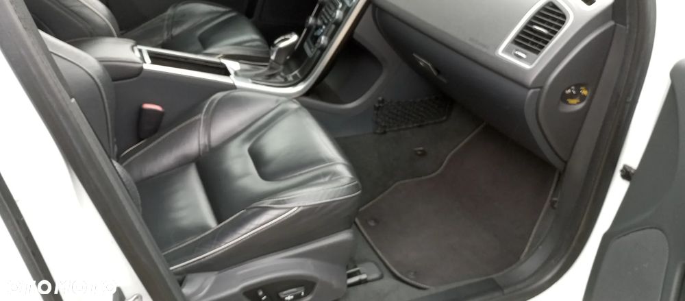 Volvo XC 60 - 35