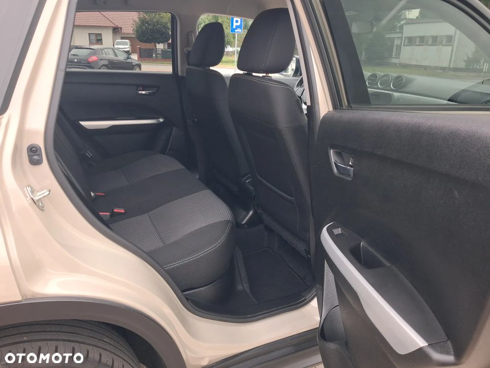 Suzuki Vitara 1.6 (4x4) Allgrip Comfort+ - 10
