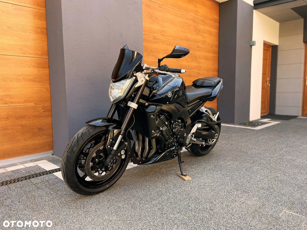 Yamaha FZ - 4