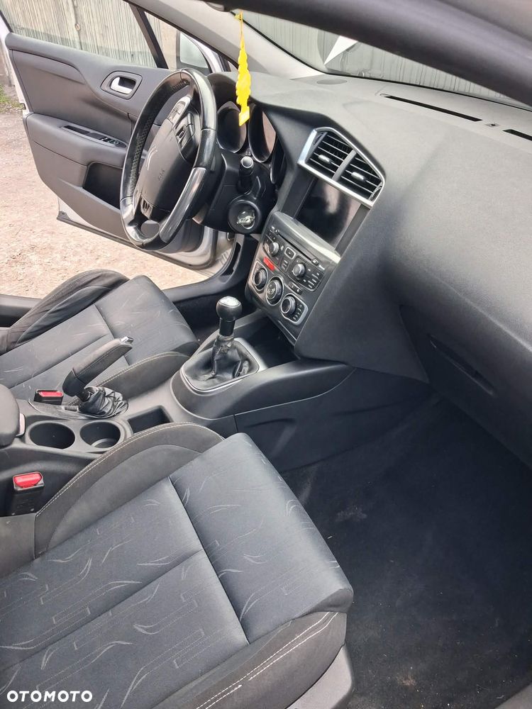 Citroën C4 HDi 90 Attraction - 13