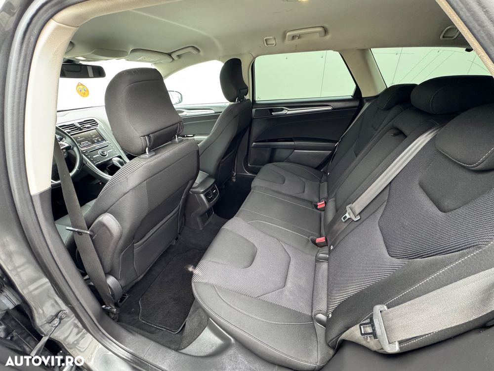 Ford Mondeo 2.0 TDCi Powershift Business - 12