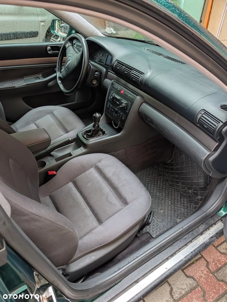 Audi A4 Avant 1.8T - 12