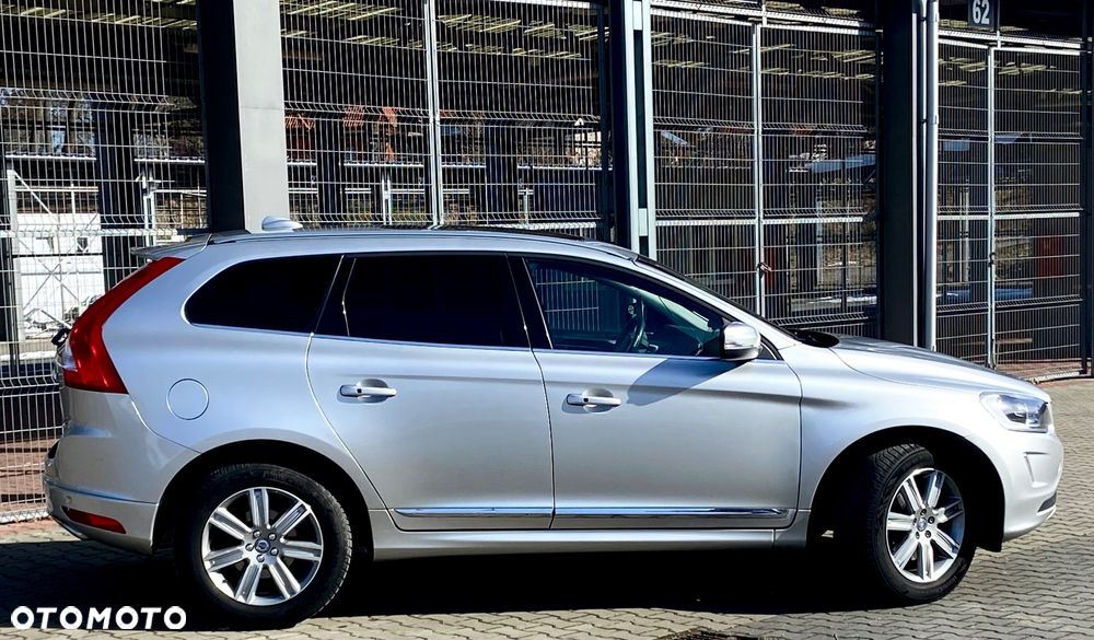 Volvo XC 60 T5 AWD Geartronic Inscription - 9
