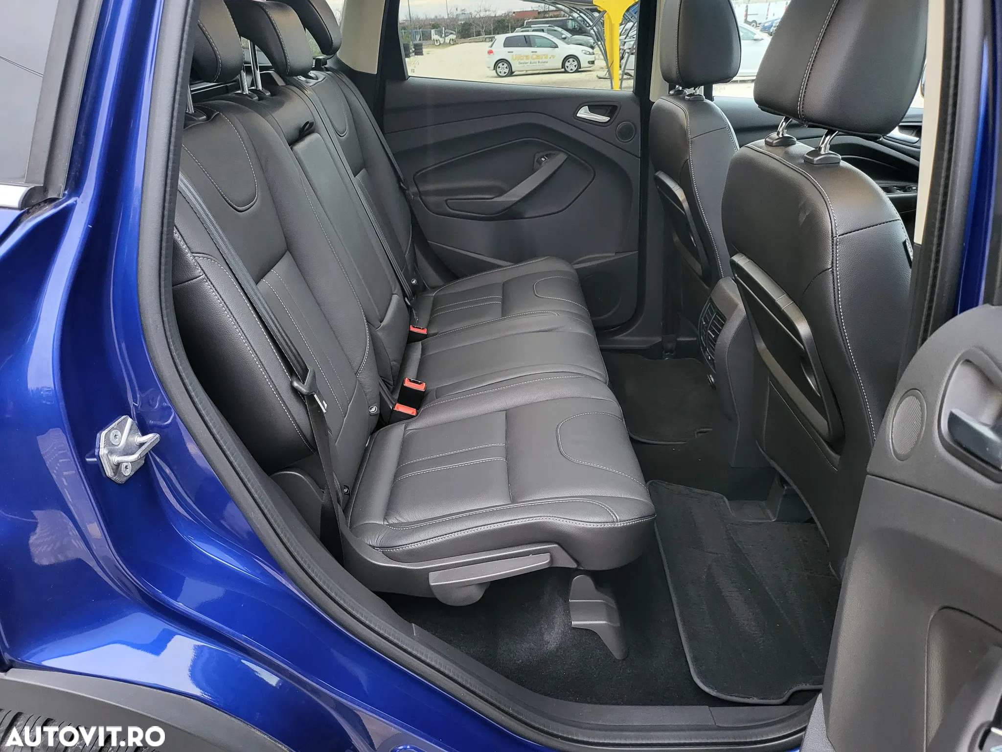 Ford Kuga - 13