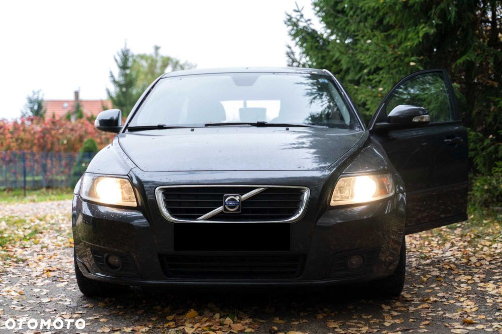 Volvo V50 - 1