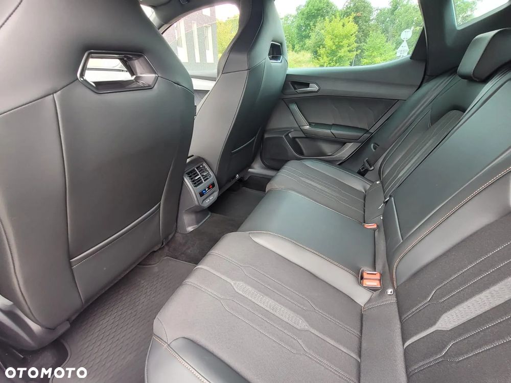 Cupra Leon 2.0 TSI DSG - 10