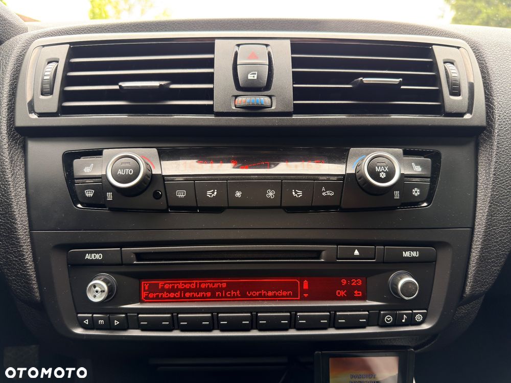 BMW Seria 1 118i Sport Line - 30