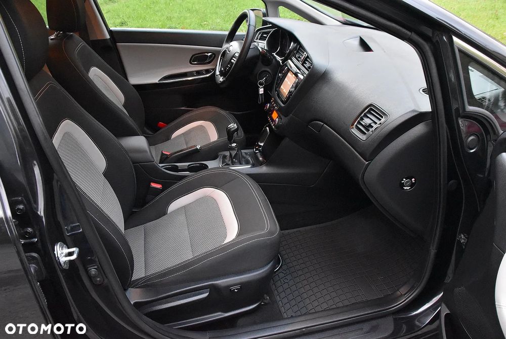 Kia Ceed - 39
