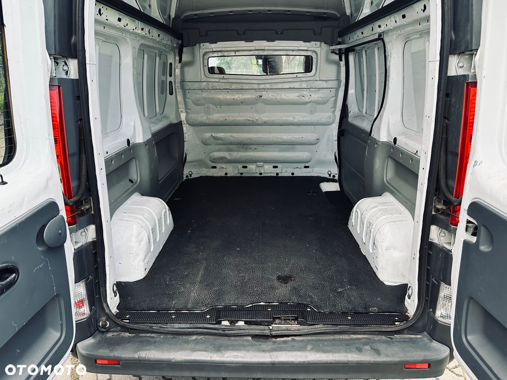 Renault Trafic - 19
