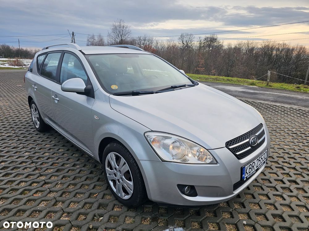 Kia Ceed 1.6 CRDi Spirit - 3