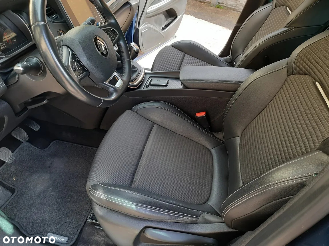 Renault Scenic - 16