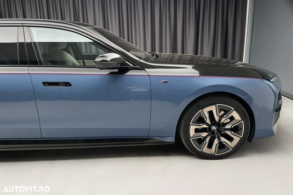 BMW 7 Series 2022 — imagine 7