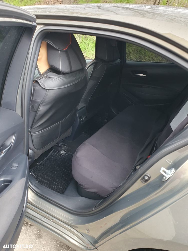 Toyota Corolla Sedan 1.8 HSD Dynamic - 6