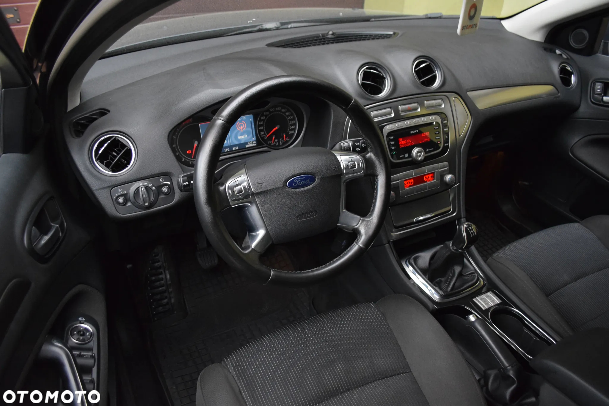 Ford Mondeo Turnier 2.0 Sport - 12