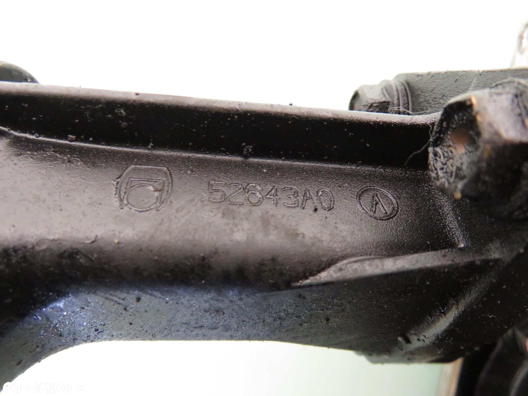 OBUDOWA ROZRZĄDU TOYOTA YARIS II 1.0 52643A0 - 2