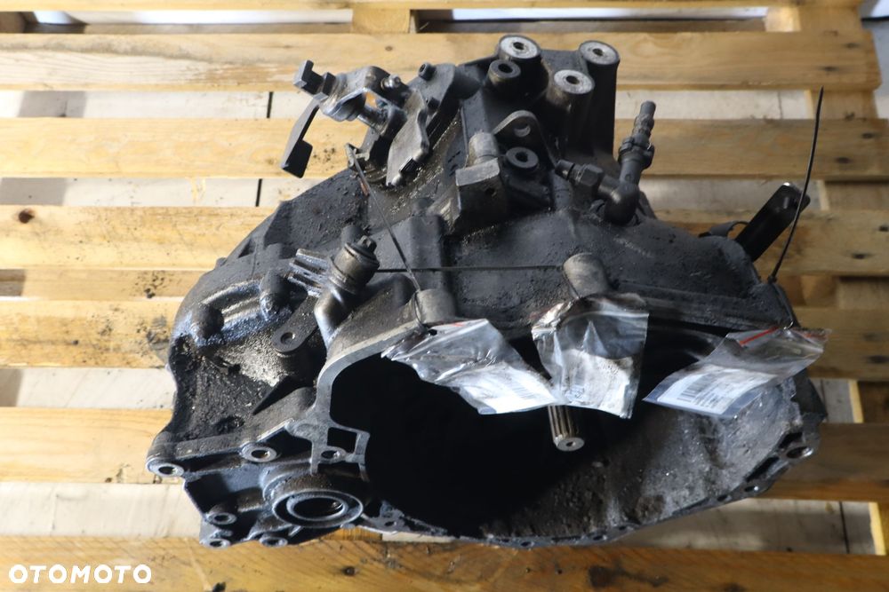 skrzynia biegów 5 biegowa - 5