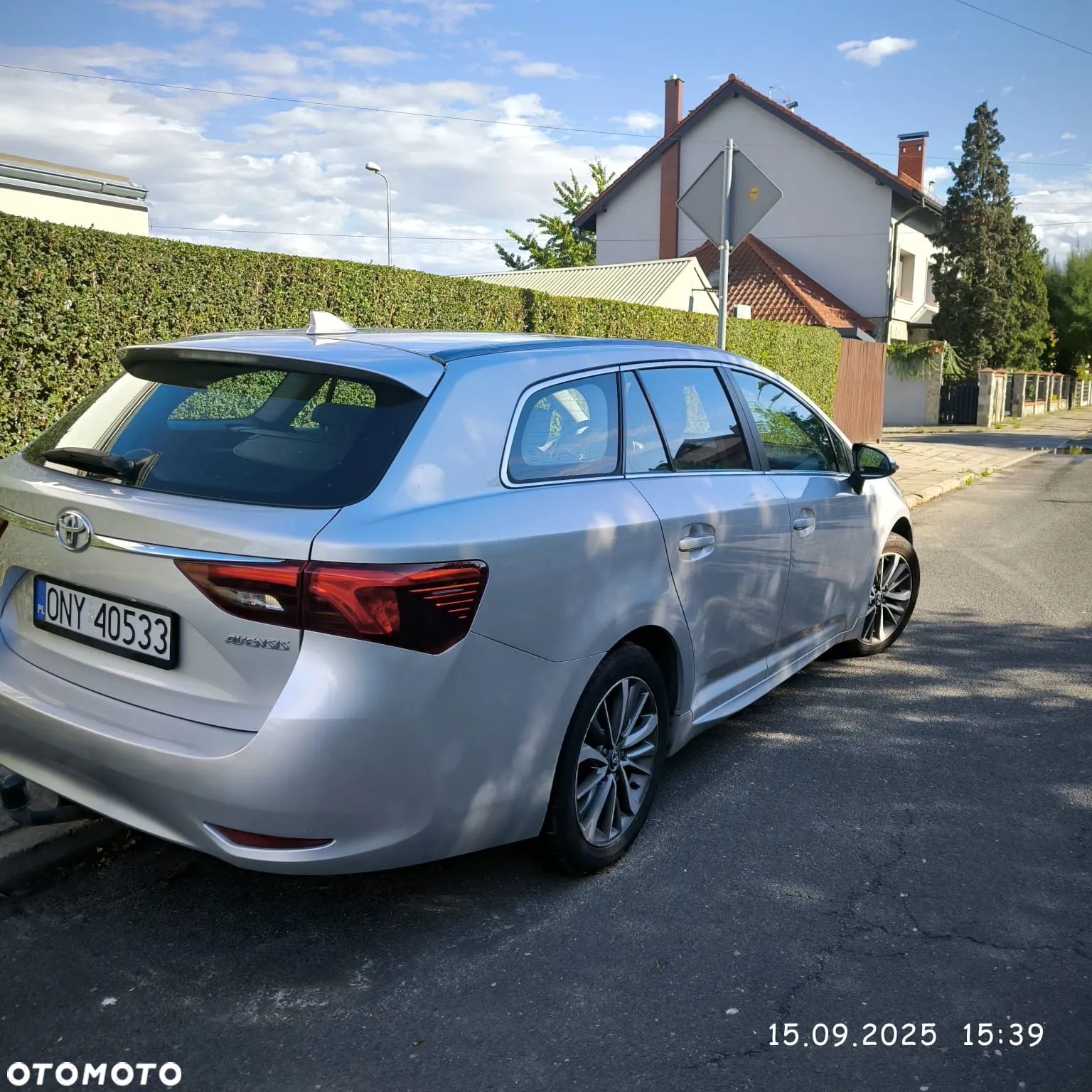 Toyota Avensis - 1