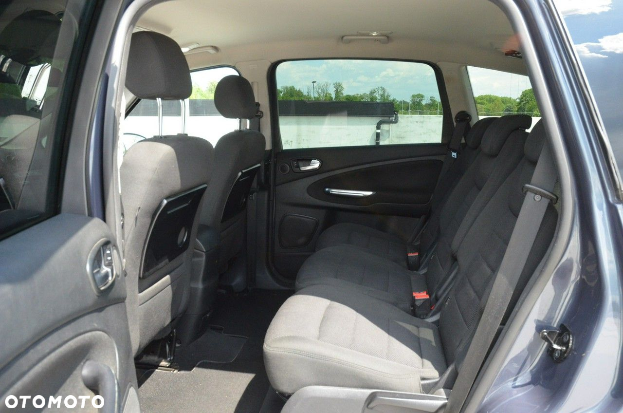 Ford S-Max - 30