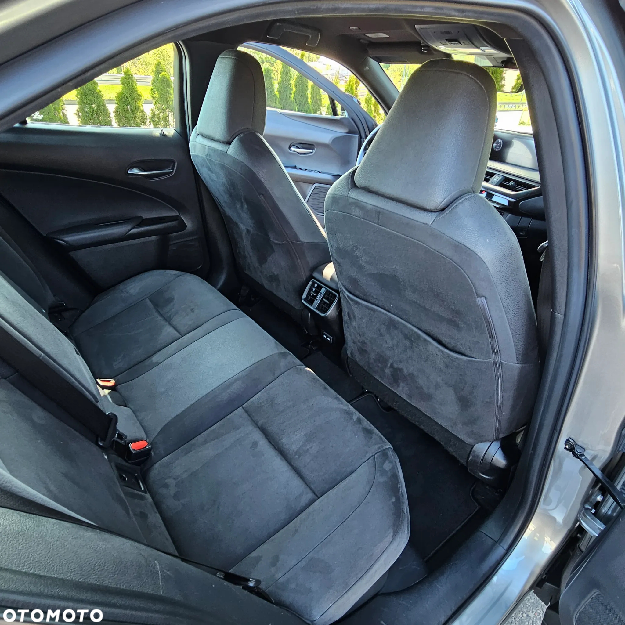 Lexus UX 250h GPF Elegance 2WD - 17