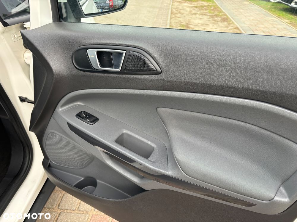 Ford EcoSport 1.0 EcoBoost TREND - 17