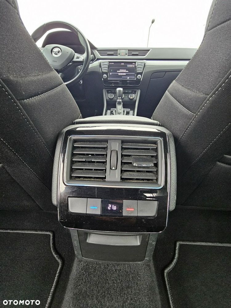 Skoda Superb 2.0 TDI SCR Ambition DSG - 30