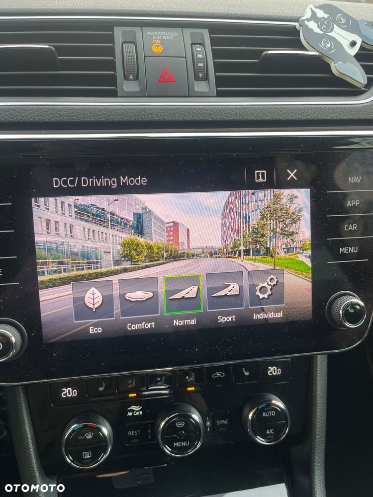 Skoda Superb 2.0 TSI 4x4 Sportline DSG - 19