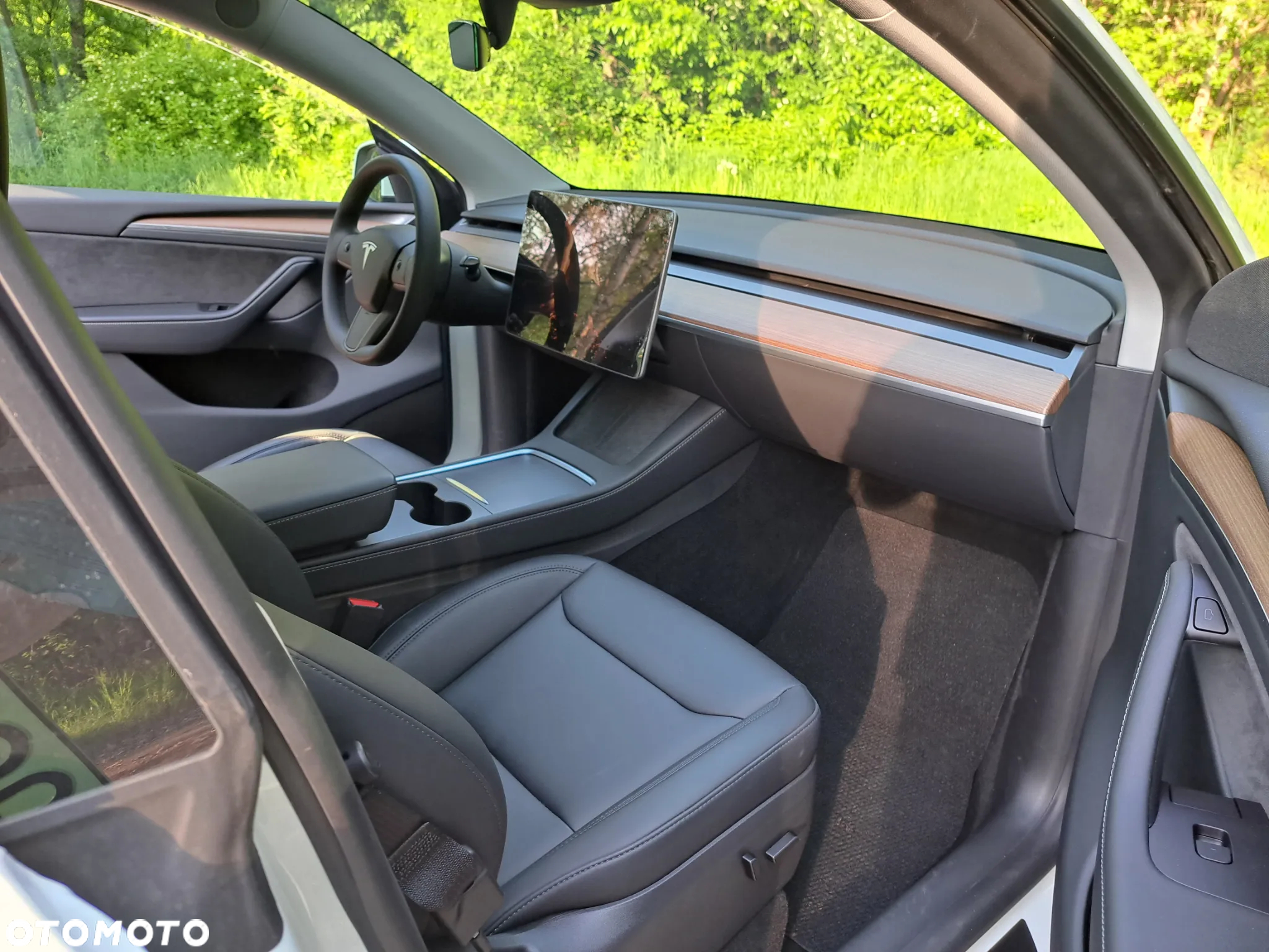 Tesla Y Model Long Range Dual Motor AWD - 8