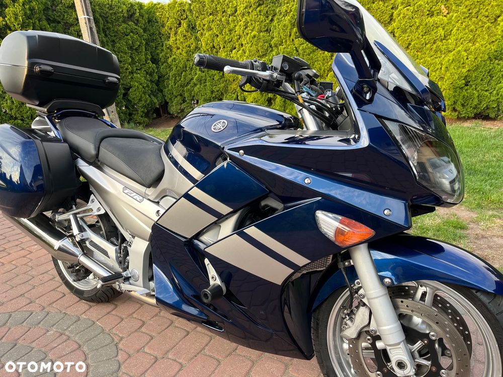Yamaha FJR - 19