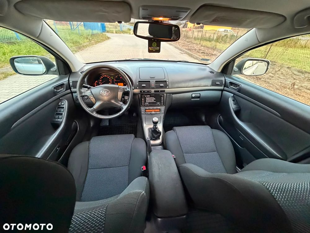 Toyota Avensis 2.0 D-4D Premium - 35