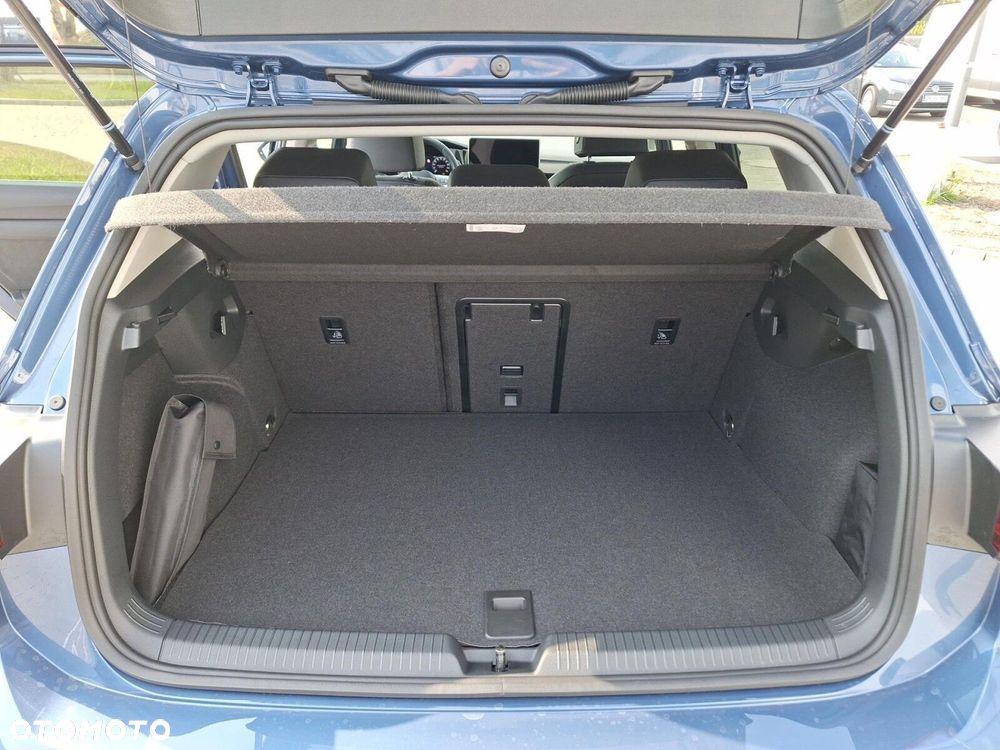 Volkswagen Golf - 17