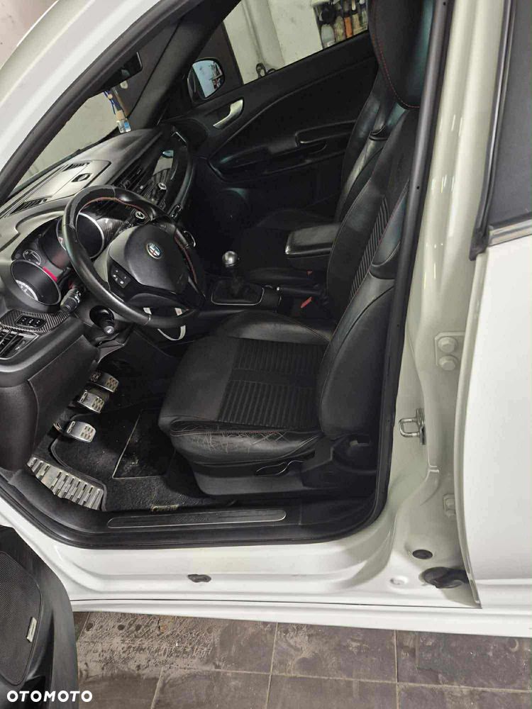 Alfa Romeo Giulietta 1.4 TB MultiAir Distinctive - 24