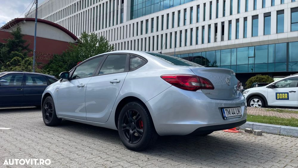Opel Astra - 5
