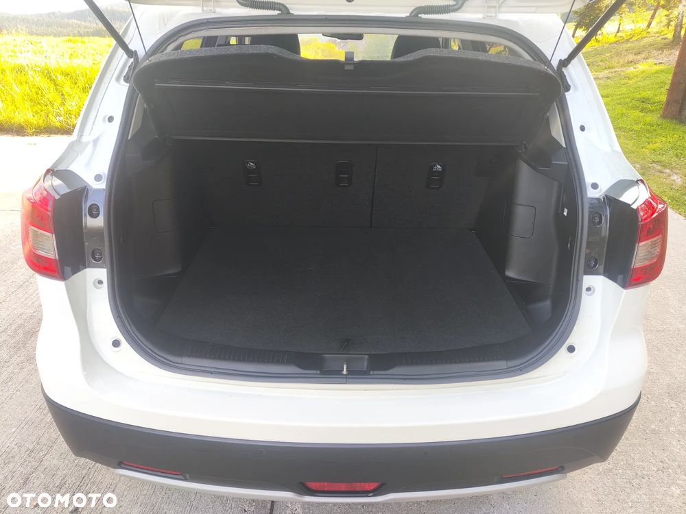 Suzuki SX4 S-Cross 1.4 T Premium 4WD - 8