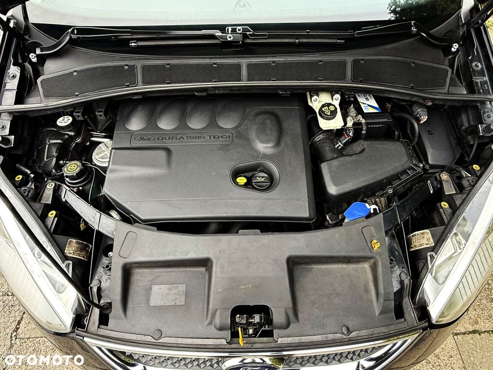 Ford Galaxy - 40