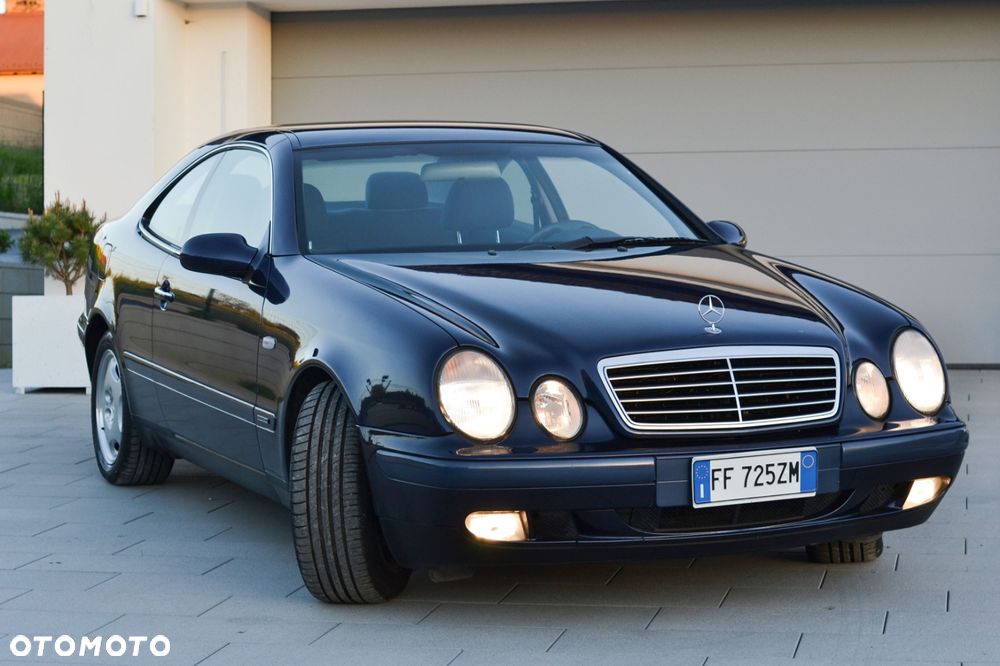 Mercedes-Benz CLK - 8