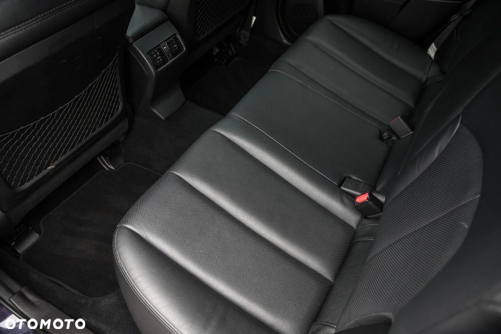 Subaru Legacy 2.5i GT - 17