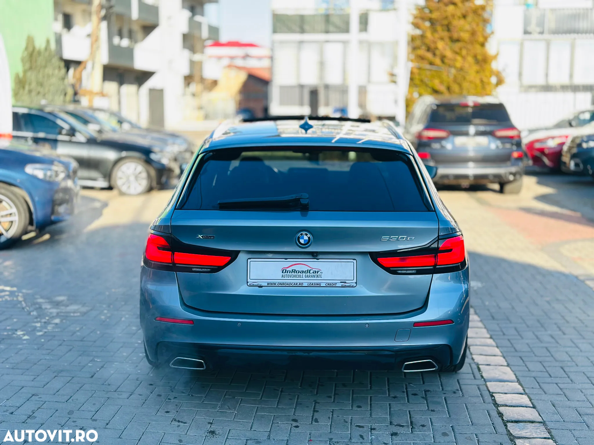 BMW Seria 5 530e xDrive Touring Aut. - 13