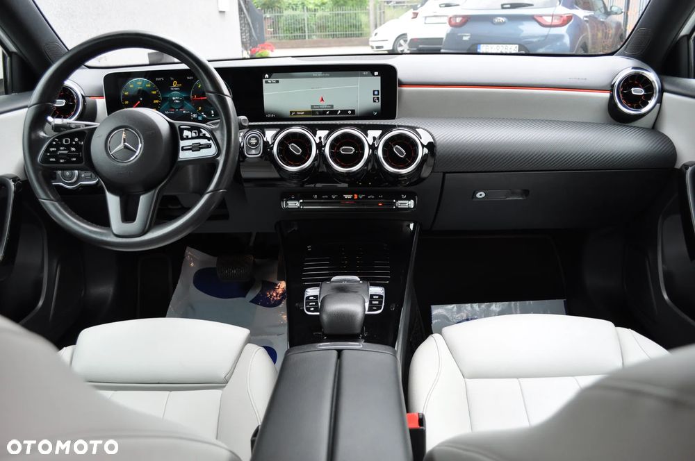 Mercedes-Benz Klasa A 180 d 7G-DCT Progressive - 16