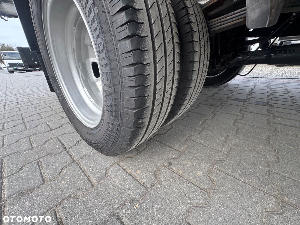 Iveco DAILY 35C18 50C15 50C17 35C14 35C15 35C17 35C18 70C17 72C15 70C18 Chłodnia Mroźnia carrier xarios 8 euro palet - 12