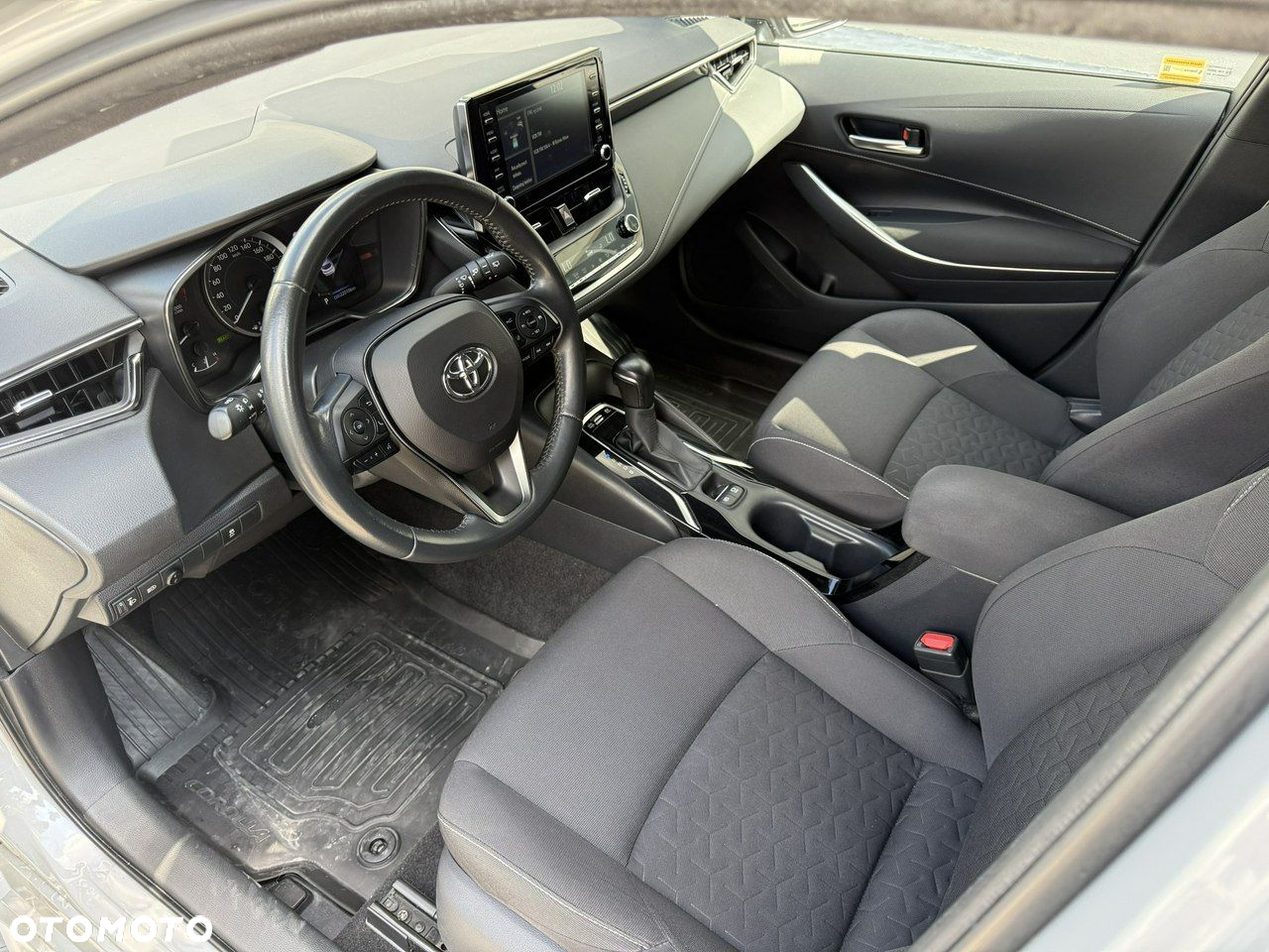 Toyota Corolla - 24