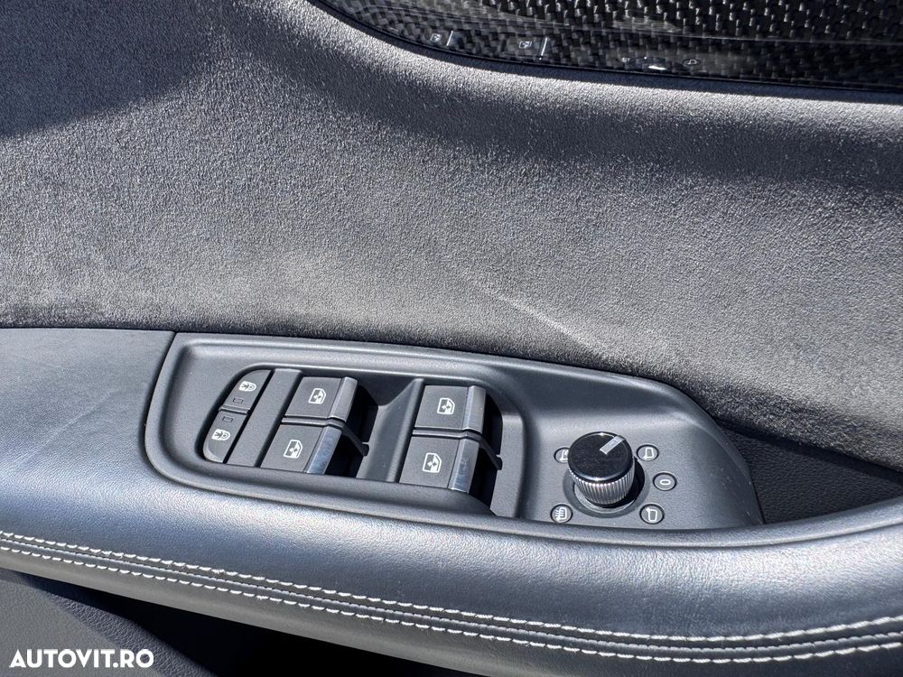 Audi SQ8 TDI quattro tiptronic - 13