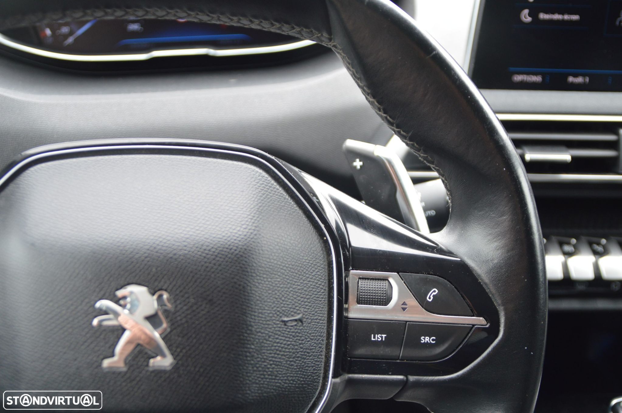Peugeot 5008 1.2 PureTech Allure EAT6 - 37