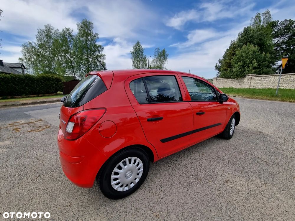 Opel Corsa 1.2 16V Essentia - 15