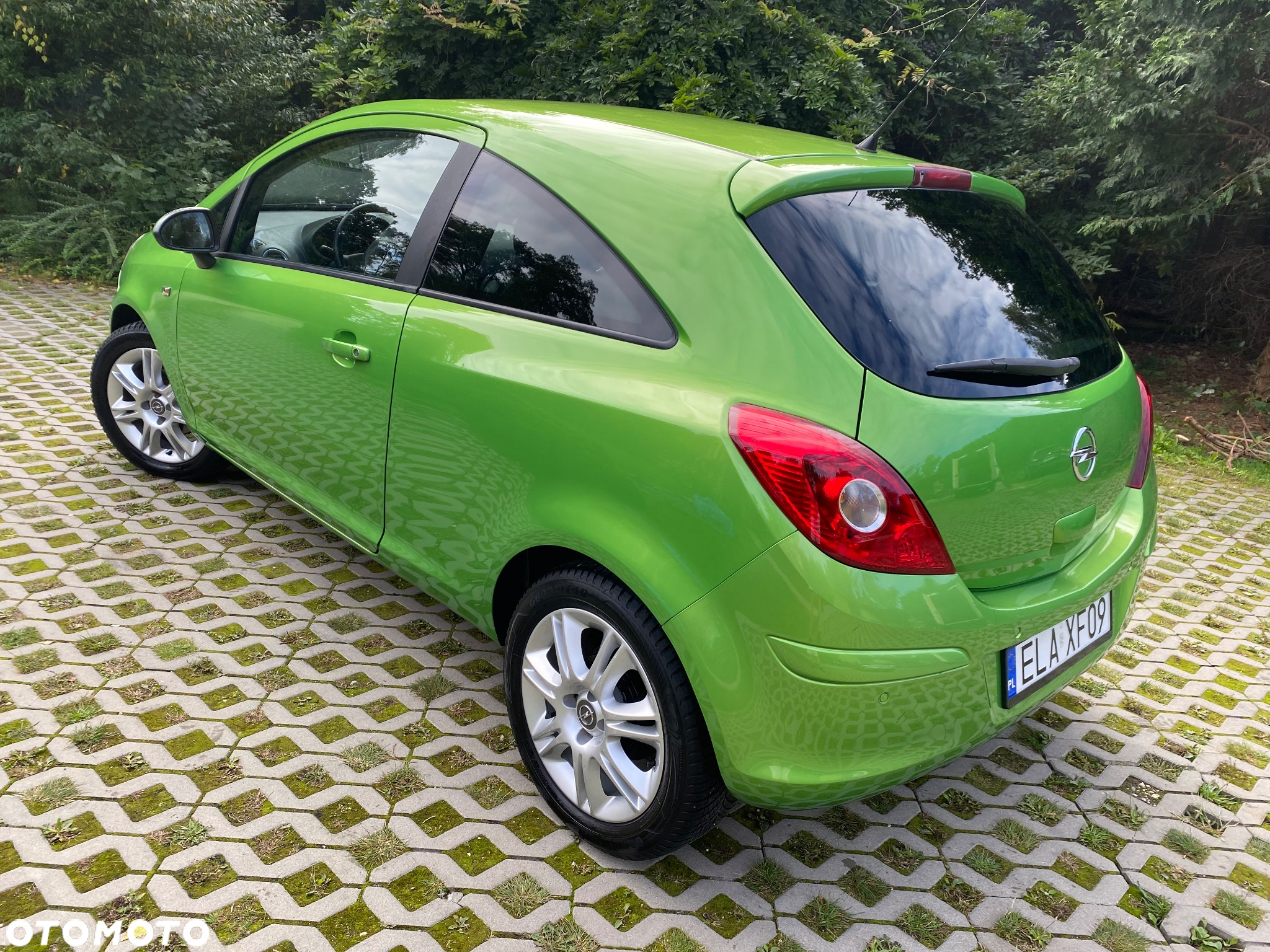 Opel Corsa 1.2 16V EcoFLEX Innovation - 11