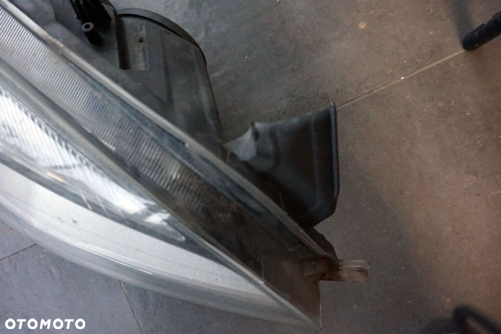 LAMPA PRZEDNIA PRAWA ASTRA IV J 13253651 XENON OPEL 2009-2015 - 4