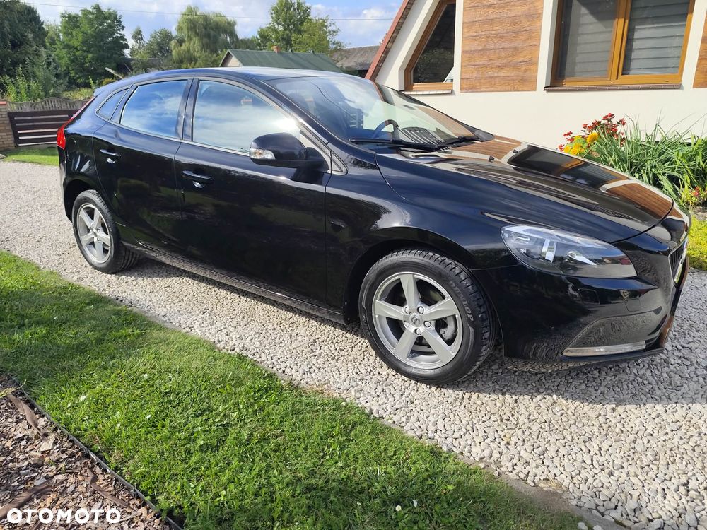 Volvo V40 D2 - 12