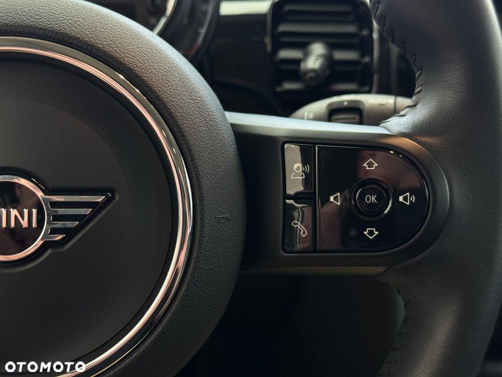 MINI Cooper Standard - 22