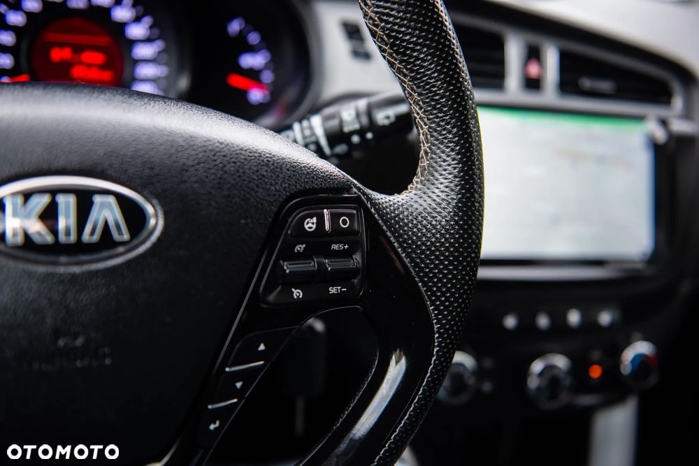 Kia Ceed 1.4 CVVT Vision - 28